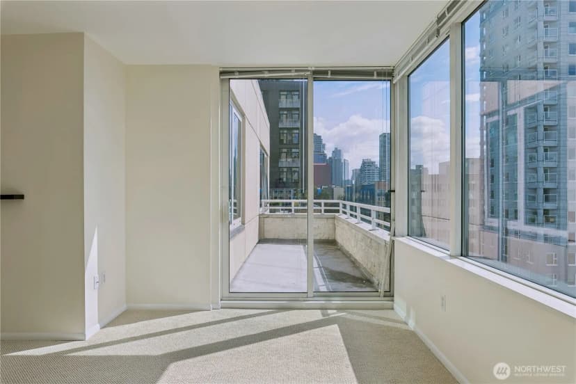 Property photo for 2600 2nd Avenue #1608, Seattle photo 6