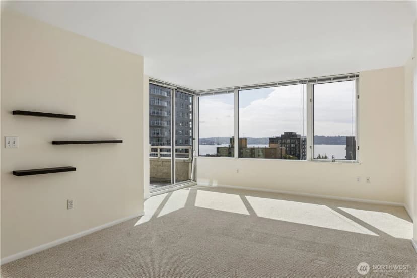 Property photo for 2600 2nd Avenue #1608, Seattle photo 3