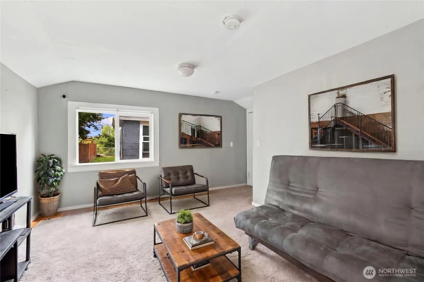 Property photo for 547 S Sullivan Street, Seattle photo 15