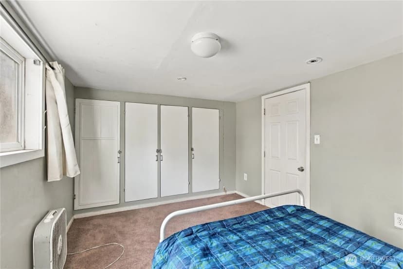 Property photo for 547 S Sullivan Street, Seattle photo 14