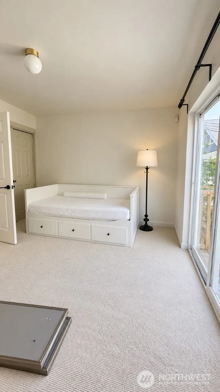 Property photo for 3619 22nd Avenue W #b, Seattle photo 14