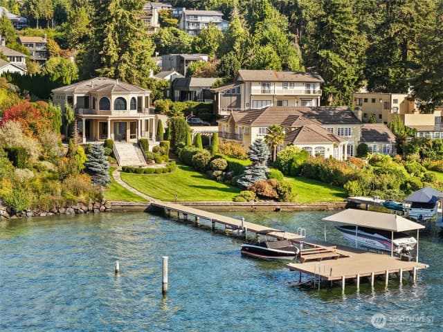 Property photo for 6049 Ne 135th Street, Kirkland