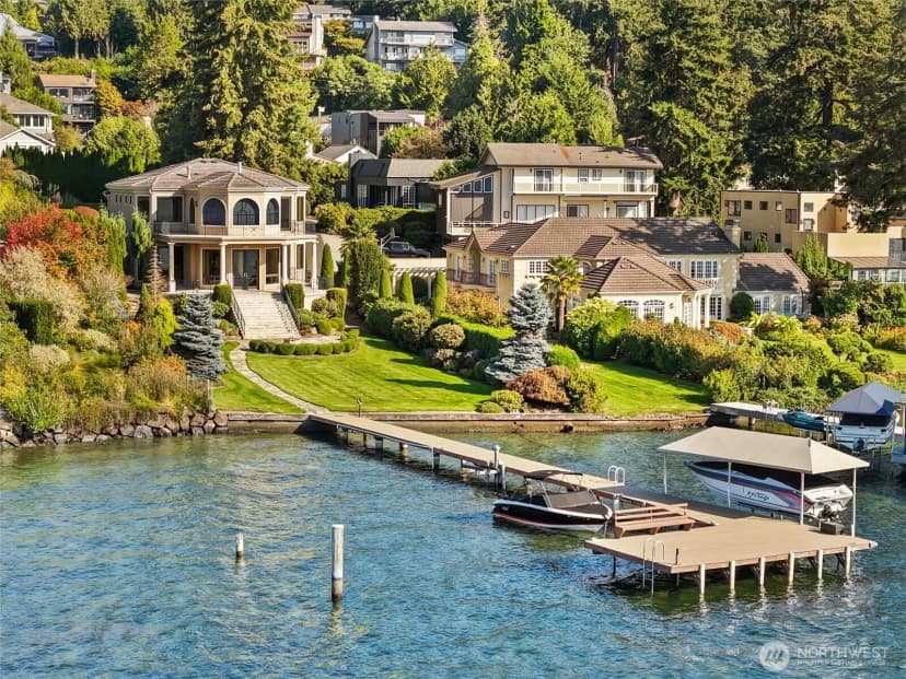 Property photo for 6049 Ne 135th Street, Kirkland