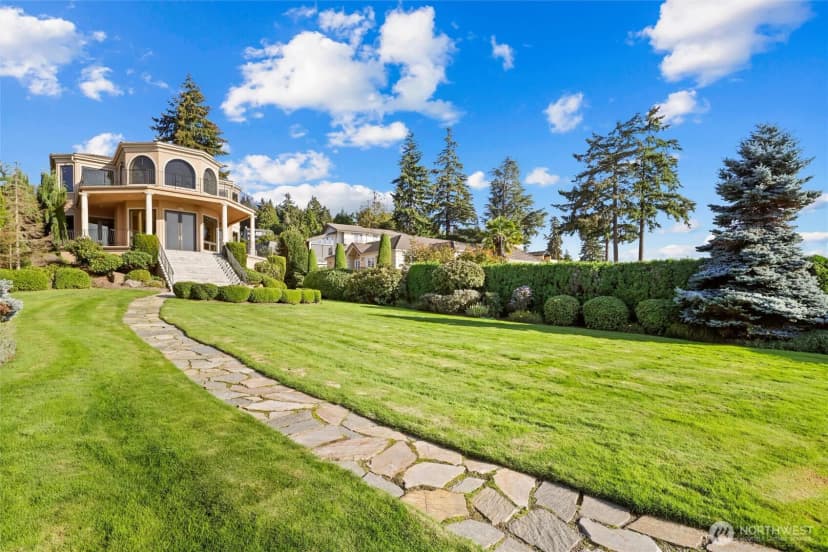 Property photo for 6049 Ne 135th Street, Kirkland photo 15