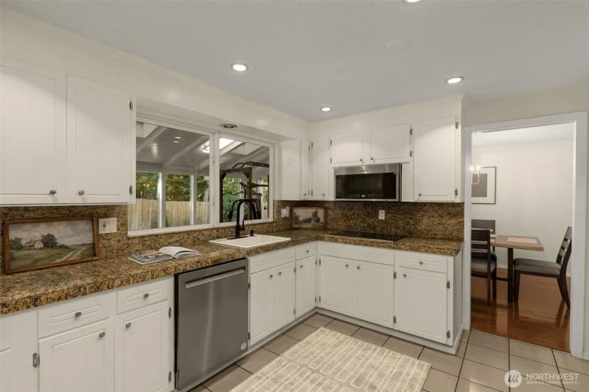 Property photo for 11601 Ne 150th Place, Kirkland photo 13