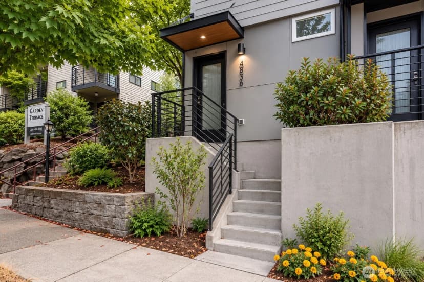Property photo for 4836 Fauntleroy Way Sw, Seattle