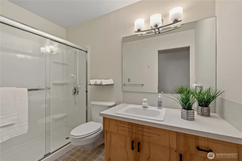 Property photo for 8910 Whitechuck Drive, Everett photo 20