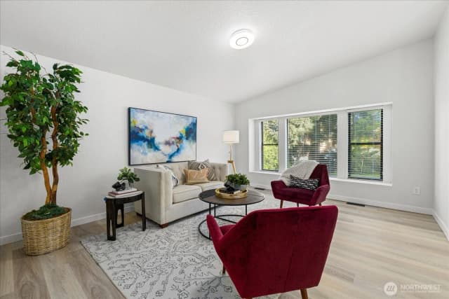 Property photo for 1813 Sw 355th Place, Federal Way photo 4