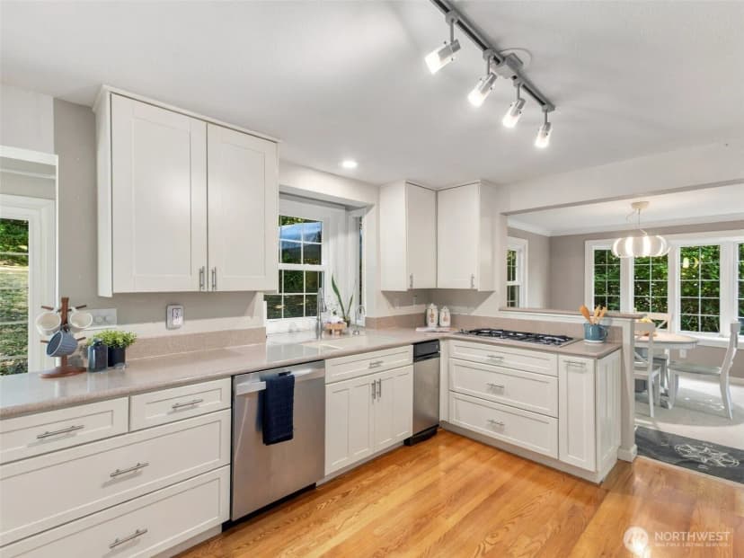 Property photo for 10323 Crescent Valley Drive Nw, Gig Harbor photo 10