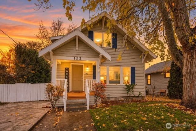 Property photo for 102 N Street Ne, Auburn