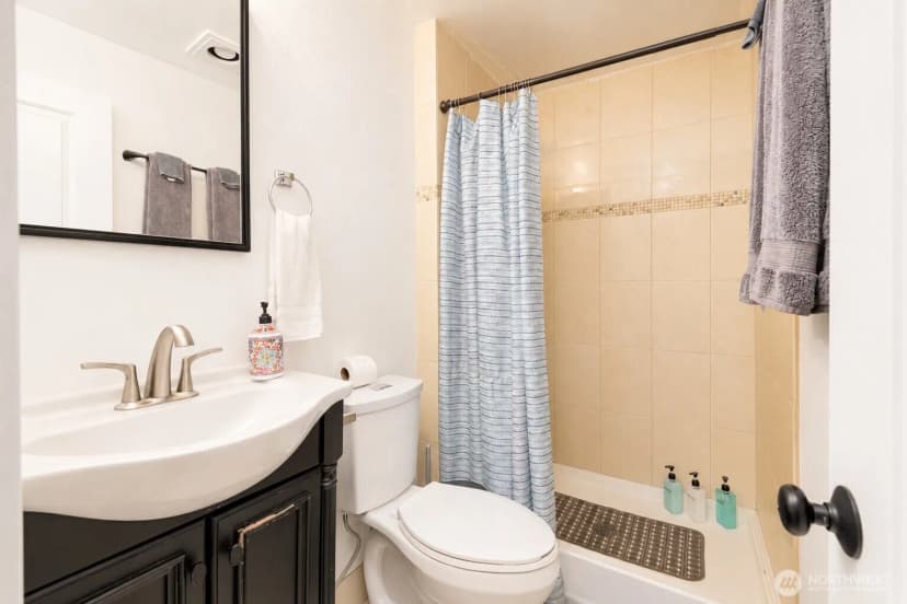 Property photo for 13444 123rd Avenue Ne, Kirkland photo 22