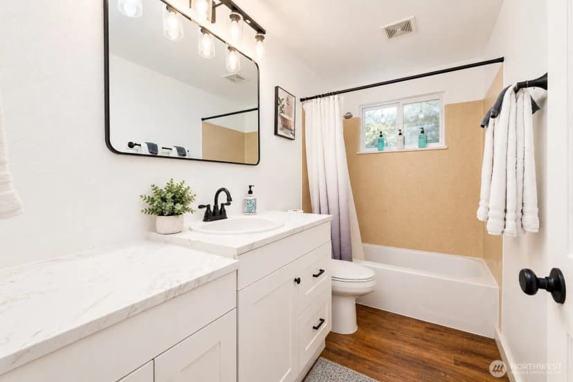 Property photo for 13444 123rd Avenue Ne, Kirkland photo 15