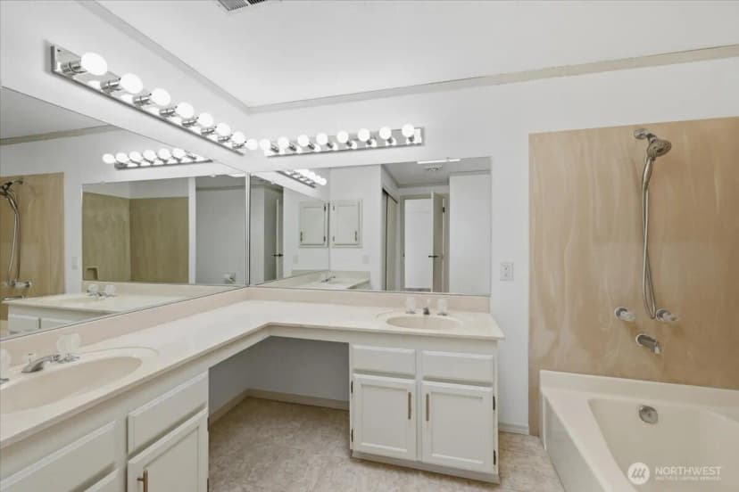 Property photo for 16006 Village Green Drive, Mill Creek photo 18