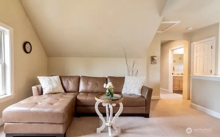 Property photo for 17514 W Riverside Drive, Bothell photo 17