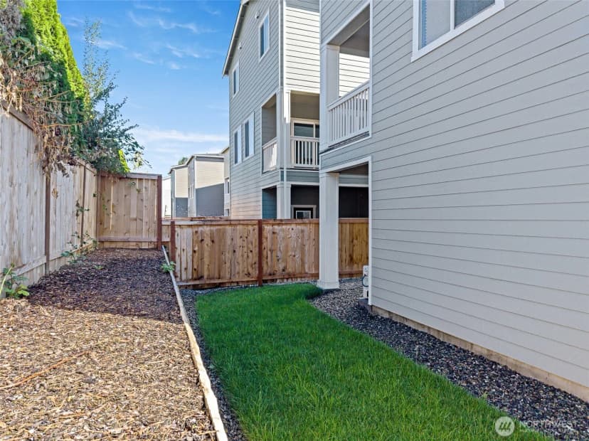 Property photo for 15136 87th Place E, Puyallup photo 6