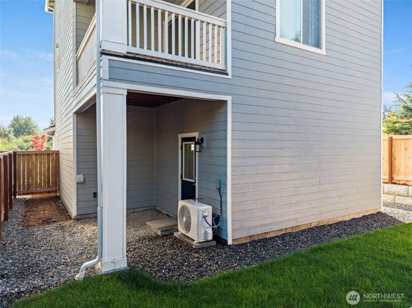 Property photo for 15136 87th Place E, Puyallup photo 7
