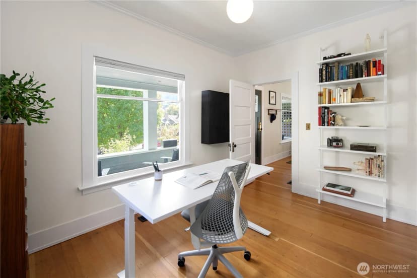 Property photo for 4023 47th Avenue Sw, Seattle photo 25