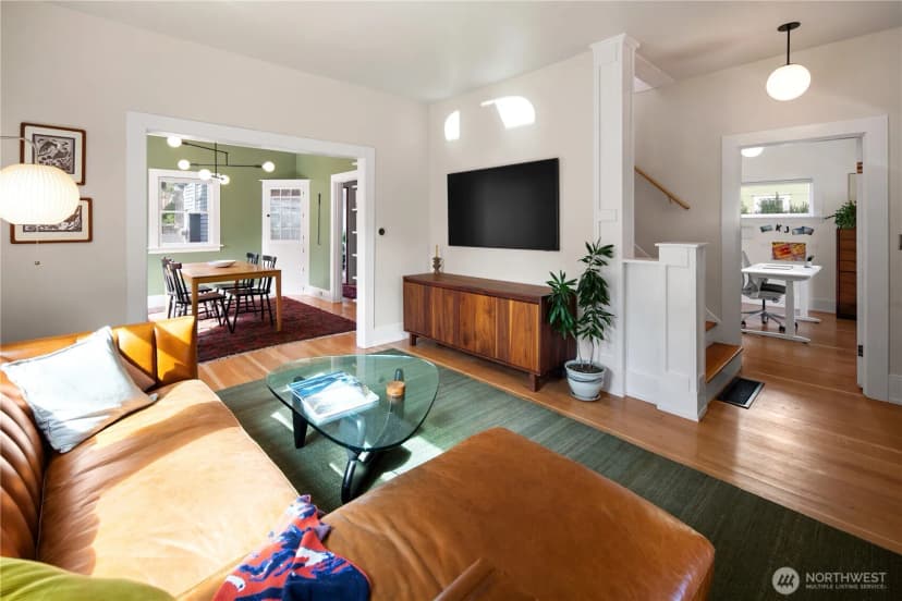 Property photo for 4023 47th Avenue Sw, Seattle photo 8