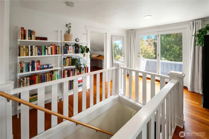 Property photo for 4023 47th Avenue Sw, Seattle photo 28