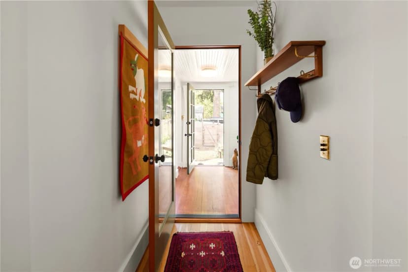 Property photo for 4023 47th Avenue Sw, Seattle photo 22