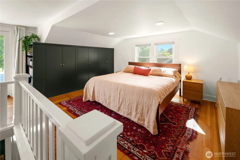 Property photo for 4023 47th Avenue Sw, Seattle photo 30