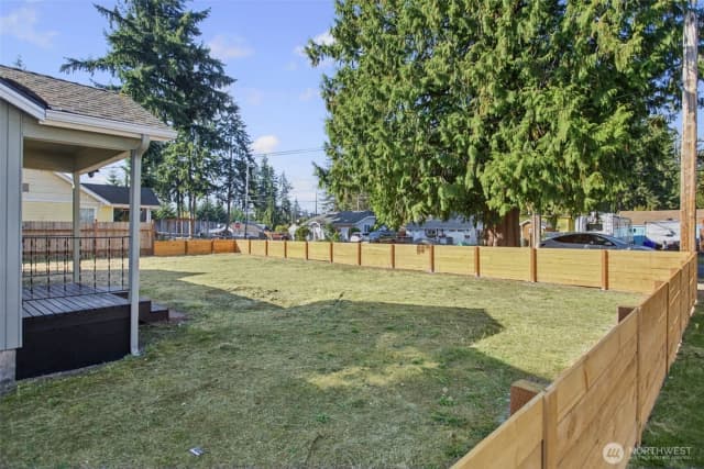 Property photo for 7425 Mcdougall Avenue, Everett photo 3