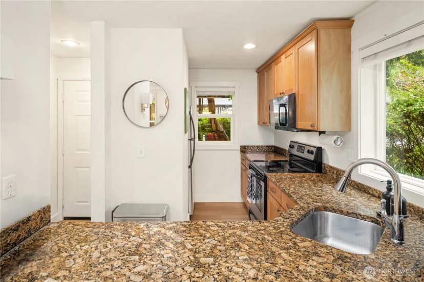 Property photo for 8615 238th Street Sw #b101, Edmonds photo 12