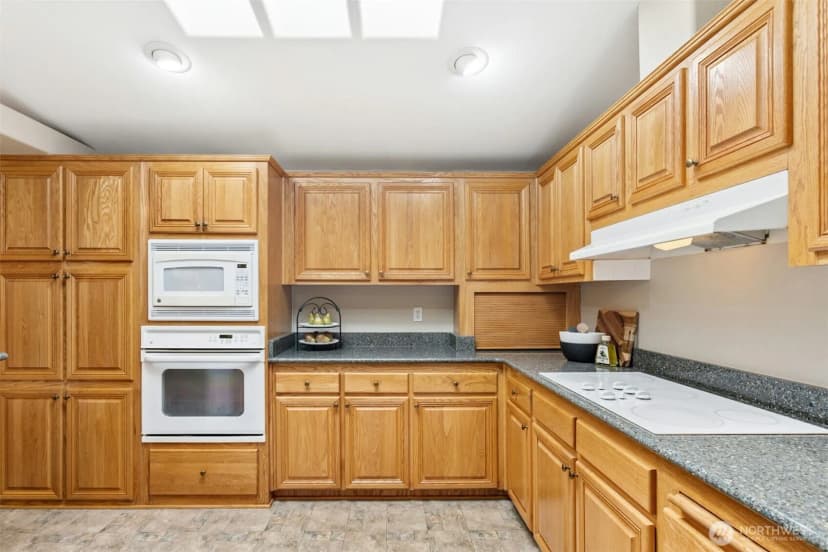 Property photo for 27304 219th Place Se #52, Maple Valley photo 13
