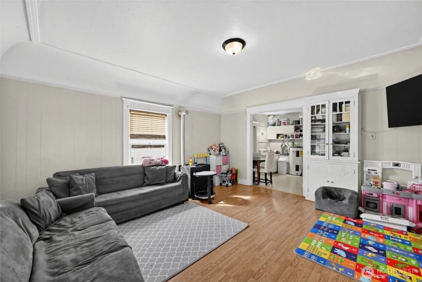 Property photo for 1503 Davis Avenue S, Renton photo 7