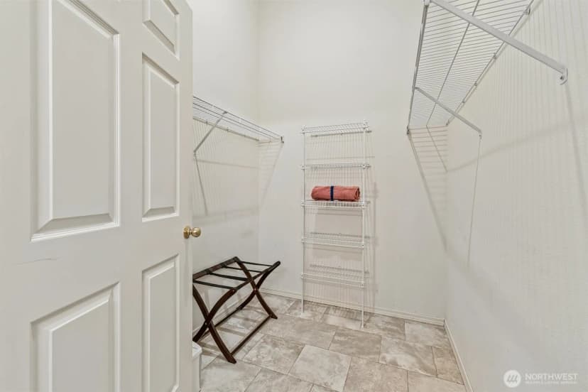Property photo for 18555 Ne 57th Street #18555, Redmond photo 22