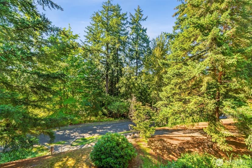Property photo for 18555 Ne 57th Street #18555, Redmond photo 37