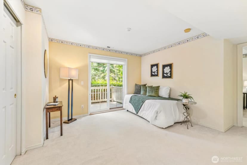 Property photo for 18555 Ne 57th Street #18555, Redmond photo 26