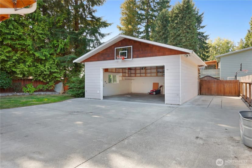 Property photo for 19012 78th Place W, Edmonds photo 33