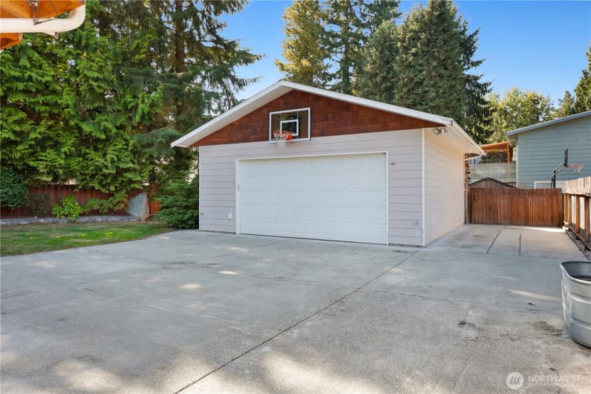 Property photo for 19012 78th Place W, Edmonds photo 32