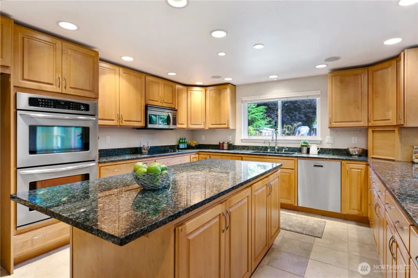 Property photo for 19012 78th Place W, Edmonds photo 15