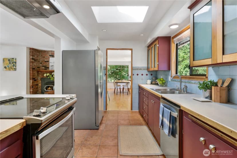 Property photo for 3332 Ne 178th Street, Lake Forest Park photo 14