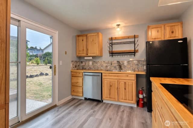 Property photo for 1511 N James Street, Tacoma photo 5