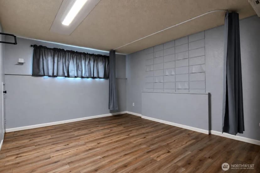 Property photo for 1511 N James Street, Tacoma photo 16