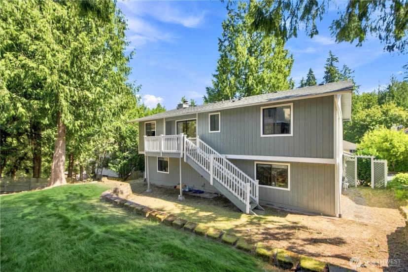 Property photo for 3849 166th Avenue Se, Bellevue photo 24