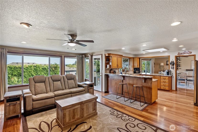Property photo for 8203 Woodland Avenue E, Puyallup photo 20