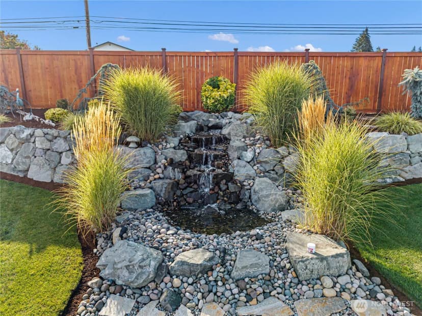 Property photo for 8203 Woodland Avenue E, Puyallup photo 3