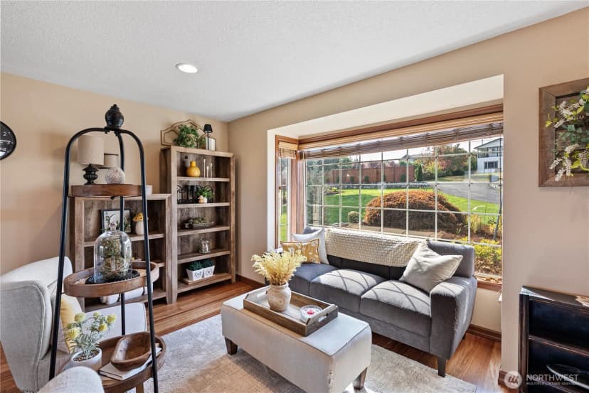 Property photo for 8203 Woodland Avenue E, Puyallup photo 14