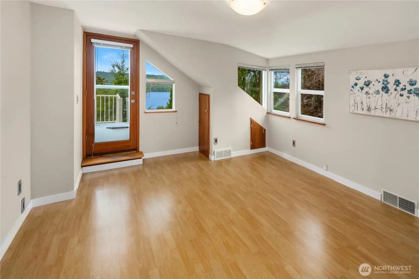 Property photo for 14516 37th Avenue Ne, Lake Forest Park photo 26