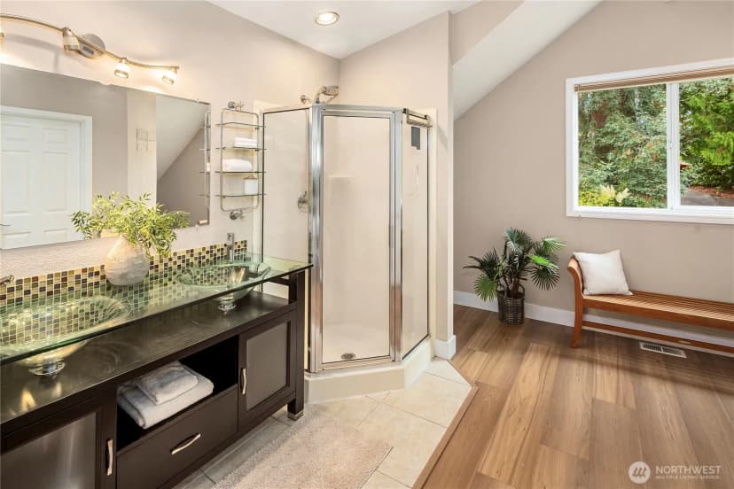 Property photo for 14516 37th Avenue Ne, Lake Forest Park photo 19