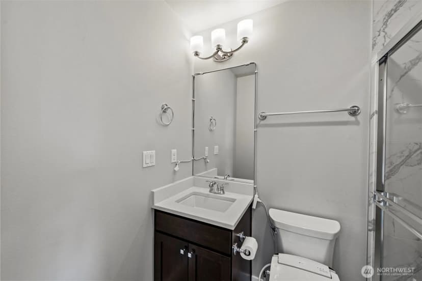 Property photo for 9818 Ne 162nd Street, Bothell photo 23