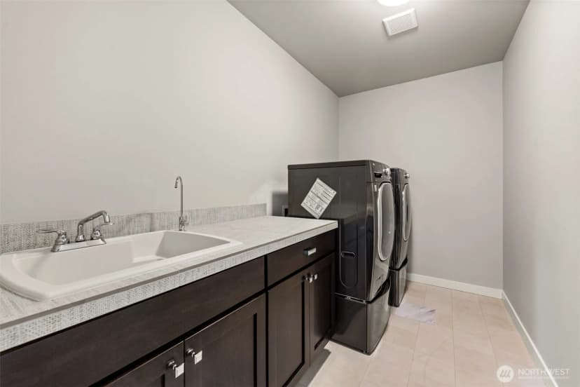 Property photo for 9818 Ne 162nd Street, Bothell photo 27