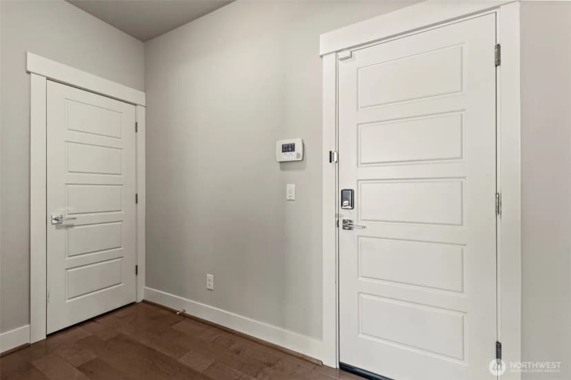 Property photo for 9818 Ne 162nd Street, Bothell photo 12