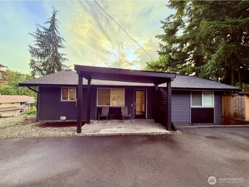 Property photo for 2000 Ne 27th Street, Renton photo 4