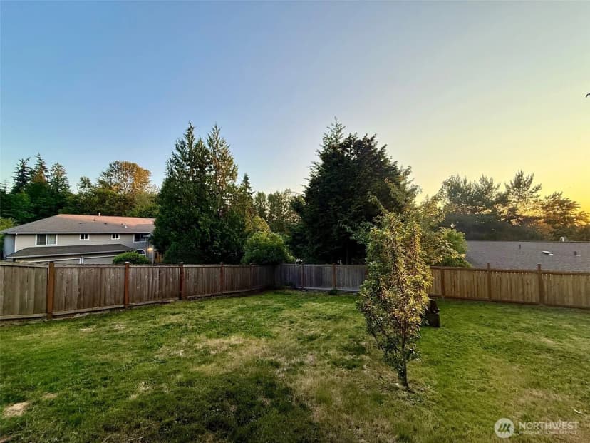 Property photo for 2000 Ne 27th Street, Renton photo 34