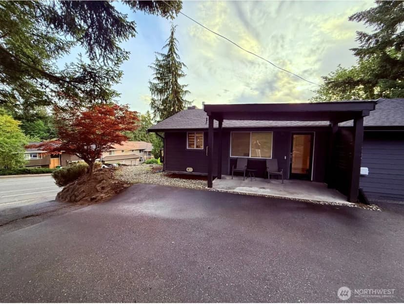 Property photo for 2000 Ne 27th Street, Renton photo 5